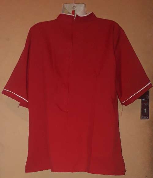 Ladies - Red Top - Make - No Make - Size - 34