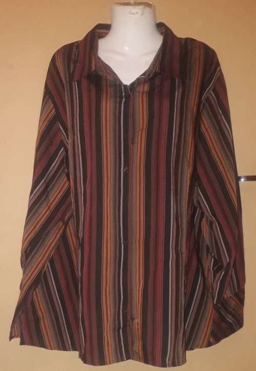 Womans - Multicolored Blouse - Make -  - Size - a/pit to a/pit 77cm, a/pit to bott 43cm, bott 79cm