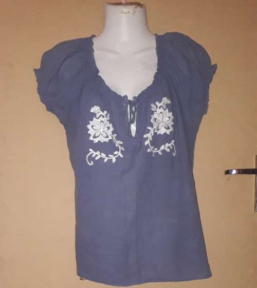 Christmas Special! Ladies - Multicolored Blouse - Make - Cherokee - Size - M