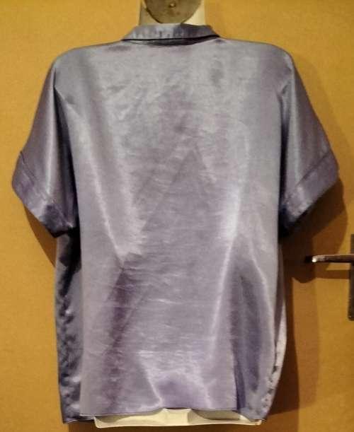 Ladies - Purple Blouse - Make - Truworths - Size - 38