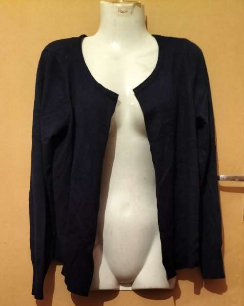 Ladies - Black Cardigan - Make - no make - Size - no size