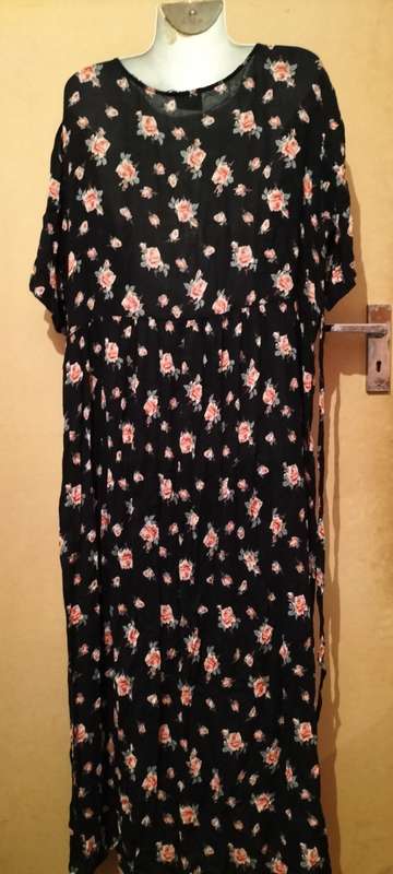 Ladies - Multicolored Dress - Make - Foschini - Size - M