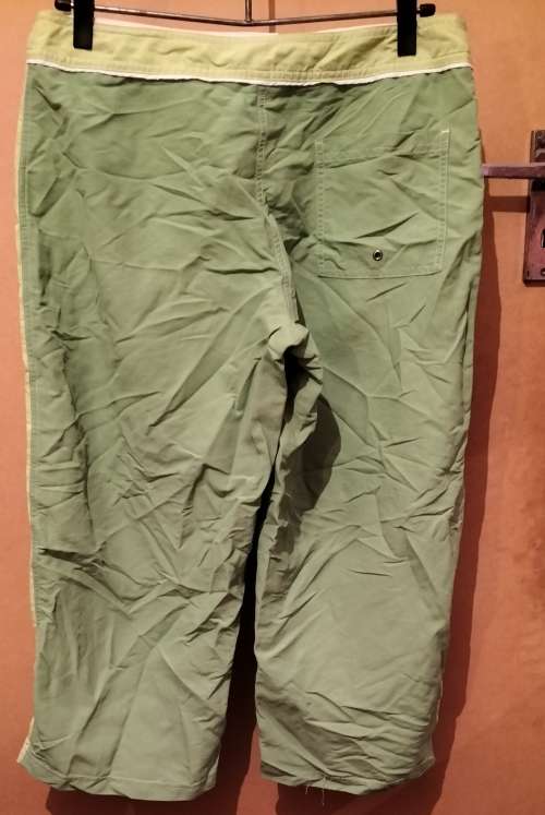Ladies - Green 3/4 Pants - Make - Woolworths - Size - 12