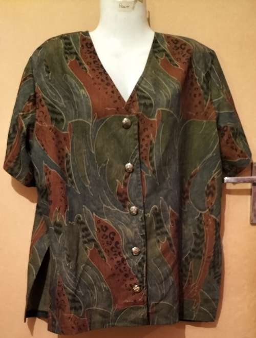 Ladies - Multicolored Blouse - Make -  no make - Size - no size