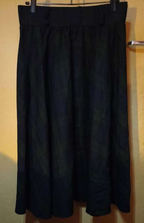 Ladies - Multicolored Skirt - Make - no make - Size - 38