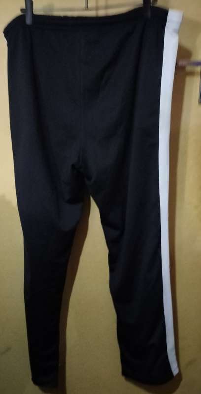 Mens - Black & White Pants - Make - Nike - Size - no size