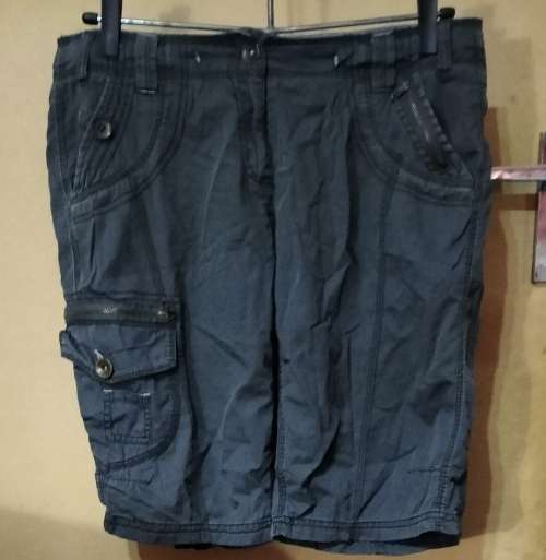 Ladies - Brown Shorts - Make - Red Earth - Size - 34
