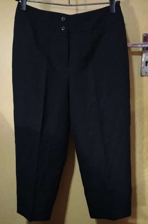 Ladies - Black Pants - Make - City Stretch - Size - 8