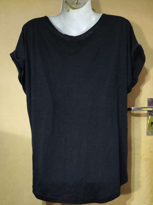 Ladies - Black Top - Make - Casual Image - Size - XL