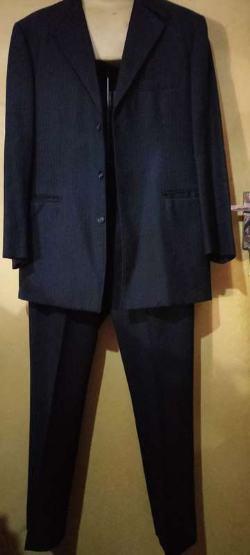 Mens - 2 Piece Black Suit  - Make - Town &  Country - Size - no size