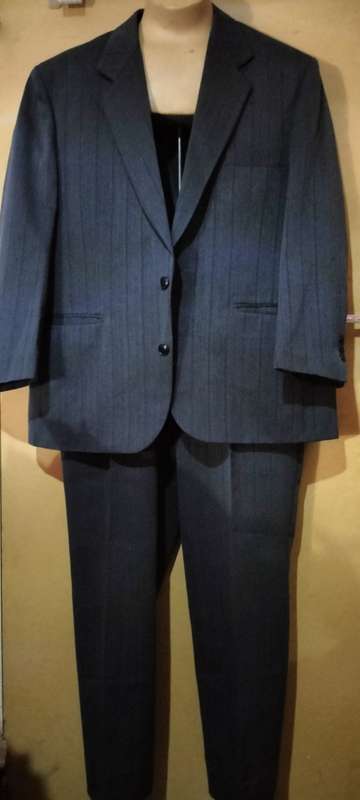 Mens - 2 Piece Grey Suit  - Make - Lancetti - Size - no size