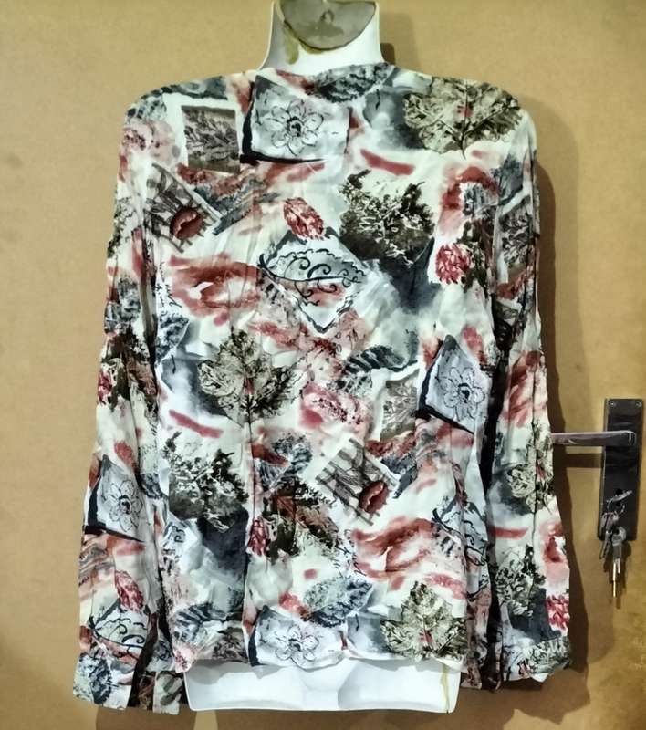 Ladies - Multicolored Blouse - Make - Woolworths - Size - 12