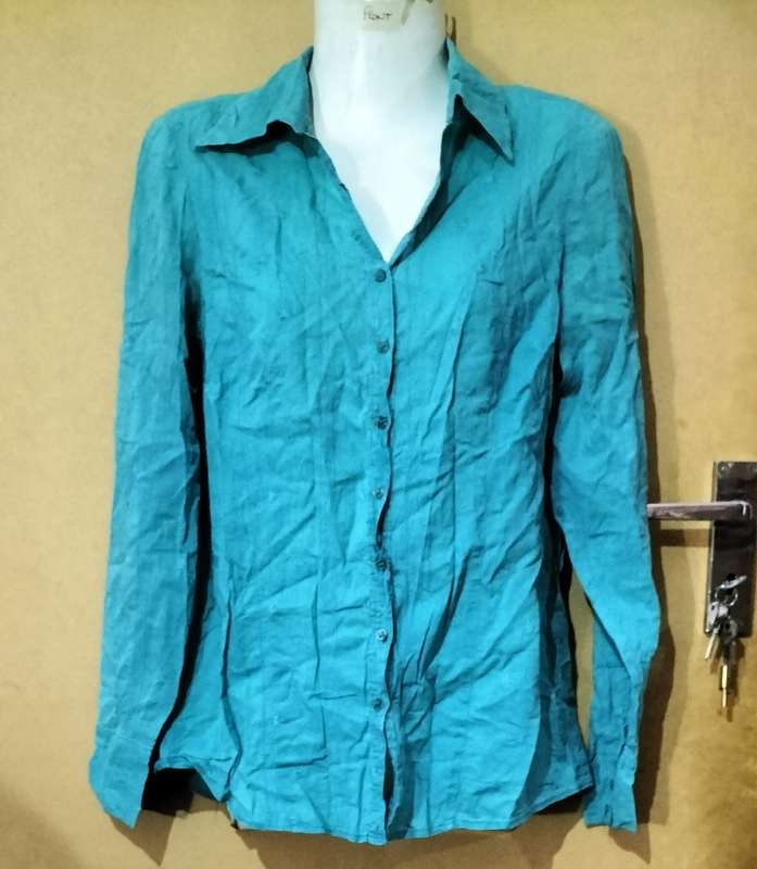 Ladies - Blue Blouse - Make - Woolworths - Size - 8