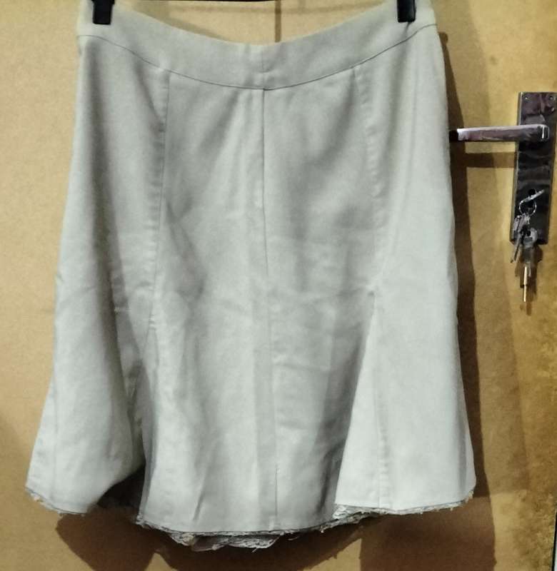 Ladies - Beige Skirt - Make - URB - Size - 32