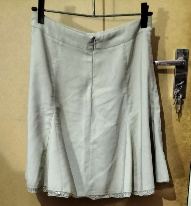 Ladies - Beige Skirt - Make - URB - Size - 32