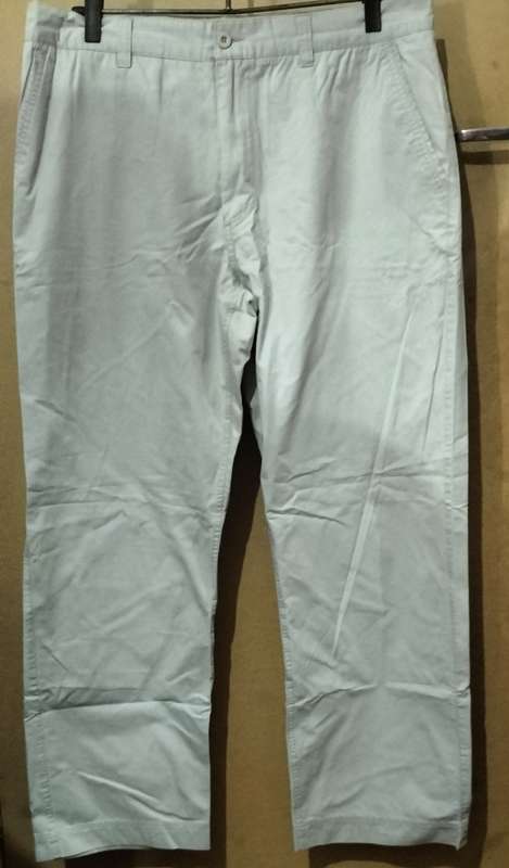 Mens - Beige Pants - Make - Oakridge - Size - 36