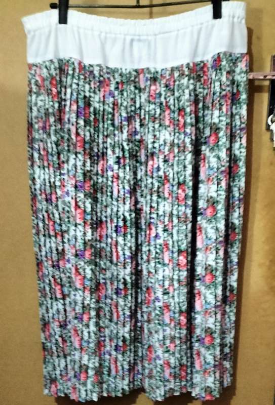 Ladies - Multicolored Skirt - Make - Alveco Fashion Wear - Size - 14