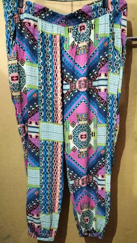 Girls - 3/4 Multicolored Pants - Make - Fashion Express - Size - 18