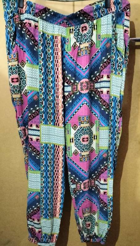 Girls - 3/4 Multicolored Pants - Make - Fashion Express - Size - 18