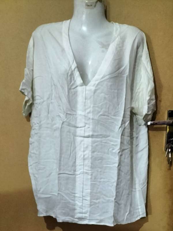 Ladies - White Top - Make - Trenery - Size - M
