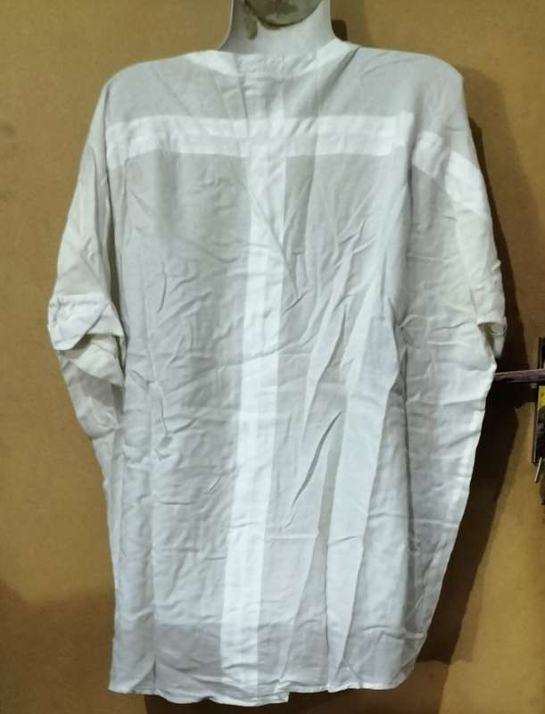 Ladies - White Top - Make - Trenery - Size - M