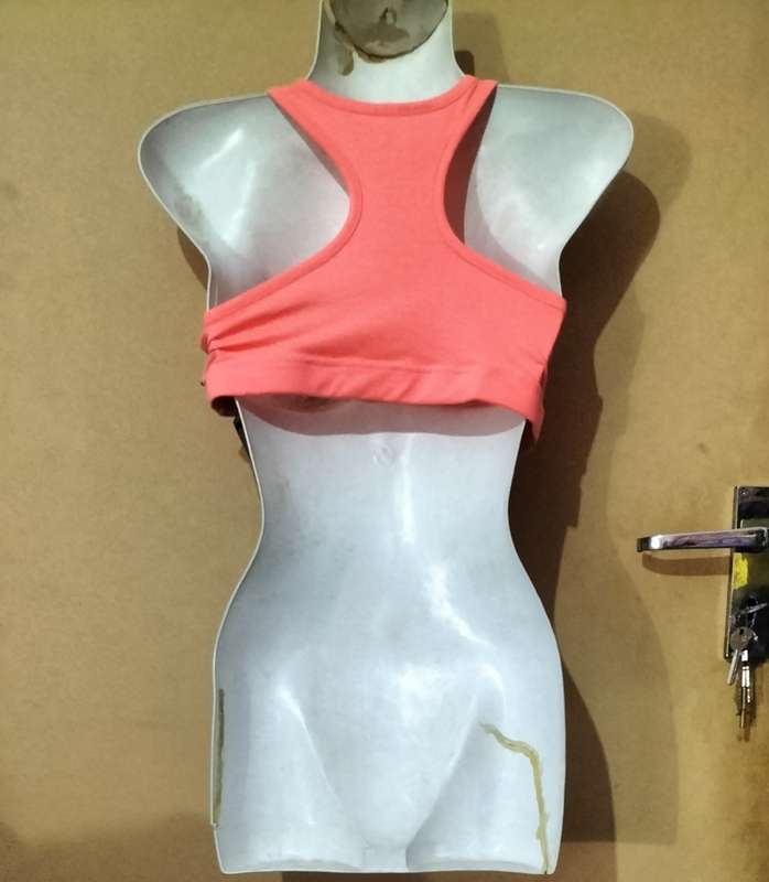 Ladies - Peach Sports Crop Top - Make - Cotton On - Size - M