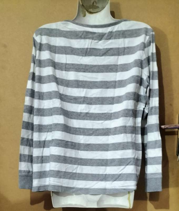 Ladies - Grey & White Top - Make - Woolworths - Size - L