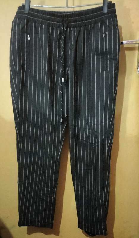 Ladies - Black & White Pants - Make - Witchery - Size - 12