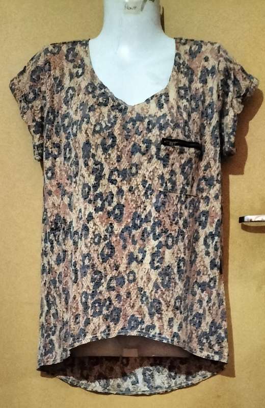 Ladies - Multicolored Top - Make - Kelso  - Size - 12