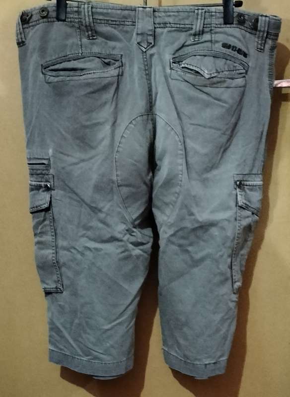 Mens - Khaki Shorts - Make - Stone Harbour - Size - 36