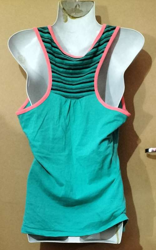 Ladies - Green Top - Make - Fittness - Size - 14