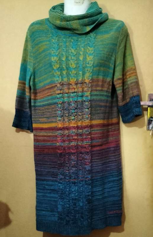Ladies - Long Multicolored Polar Neck Jersey - Make - Saga Saga - Size - S