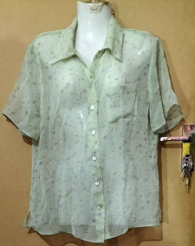 Ladies - Thin Multicolored Blouse - Make - Truworths  - Size - 36