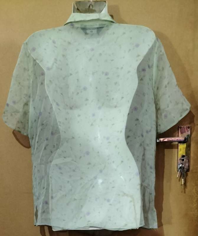 Ladies - Thin Multicolored Blouse - Make - Truworths  - Size - 36