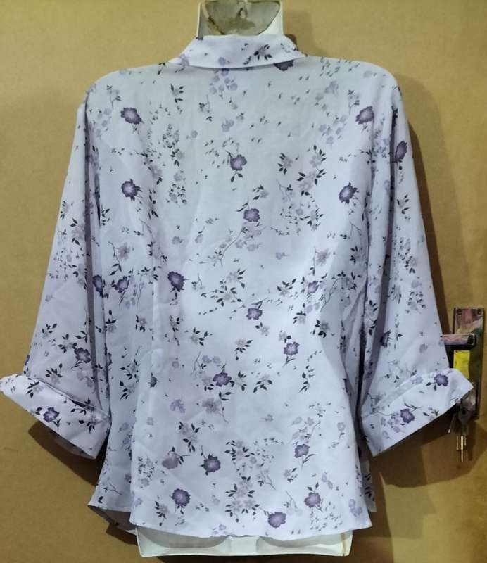Ladies - Multicolored Blouse - Make - Kelso  - Size - 14