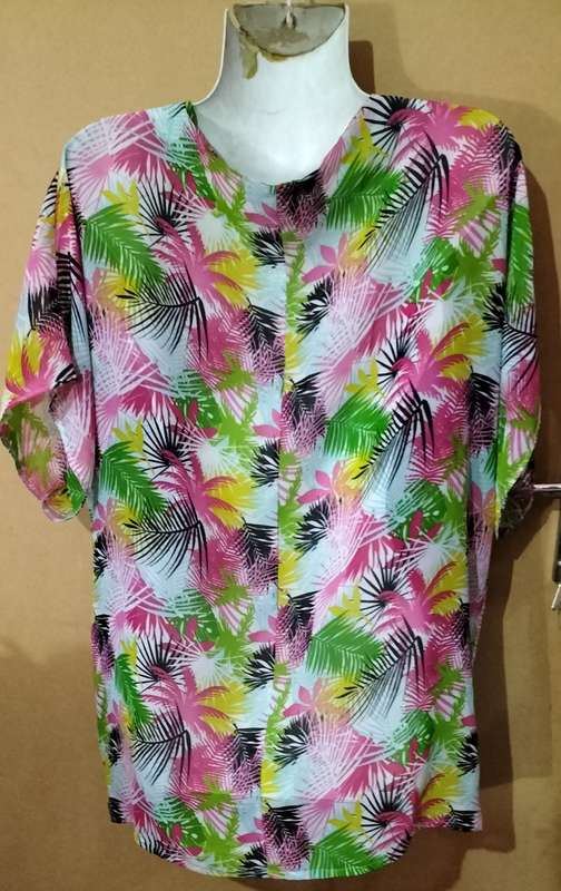 Special! Ladies - Multicolored Top - Make - No Make - Size - No Size