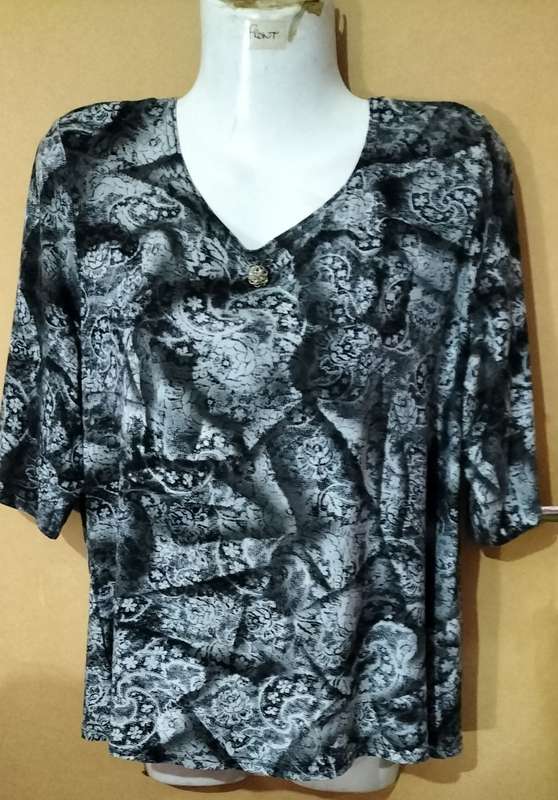 Special! Ladies - Multicolored Top - Make - No Make - Size - No Size