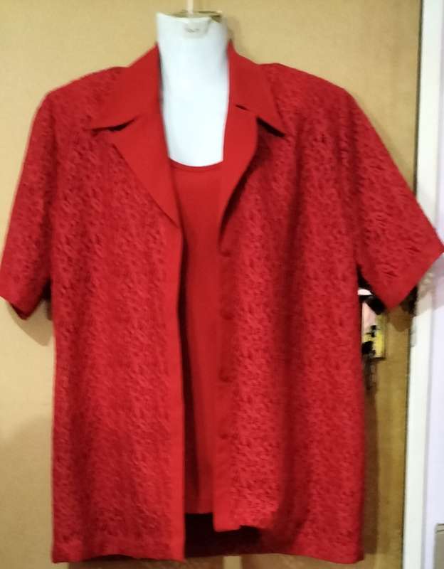 Special! Ladies - 2 Pc Red Outfit - Make - Yaohan - Size - Blouse - L