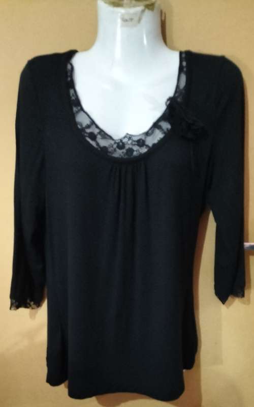 Ladies - Black Top - Make - Woolworths - Size - 14