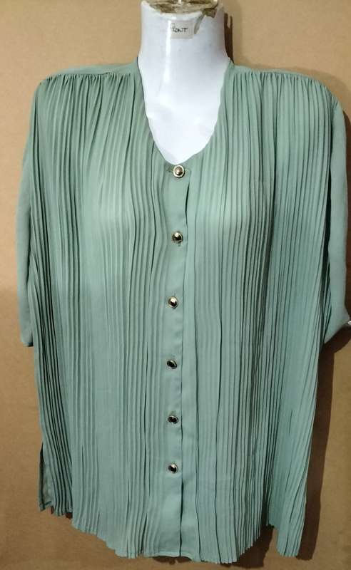 Ladies - Green Blouse - Make - Jet Clothing - Size - 10