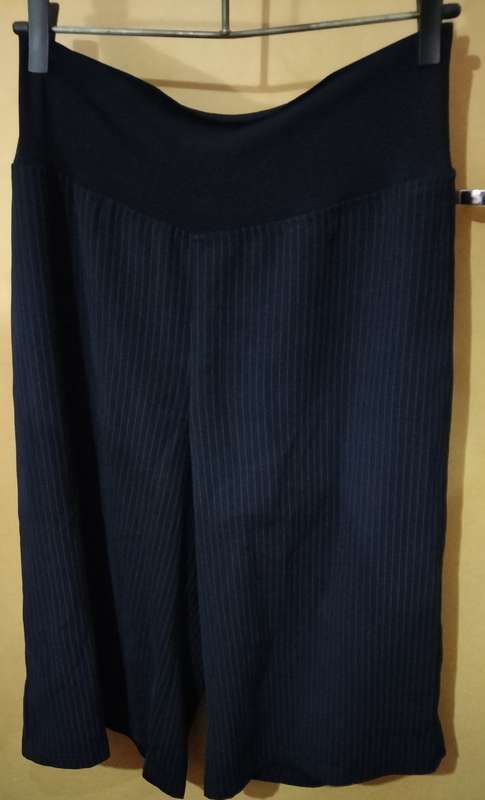 Special! Ladies - 3/4 Black & White Pants - Make - Jade Corporate Clothing - Size - 12