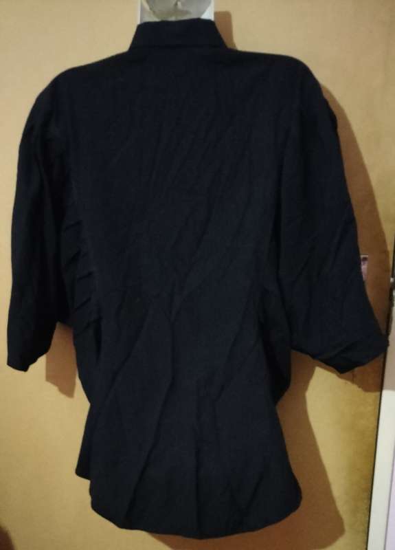 Ladies - Black Blouse - Make - Chaps - Size - 32