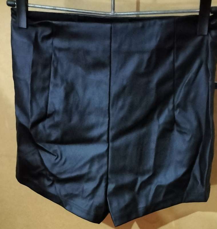 Ladies - Black Skorts - Make - Shein BAE  - Size - S
