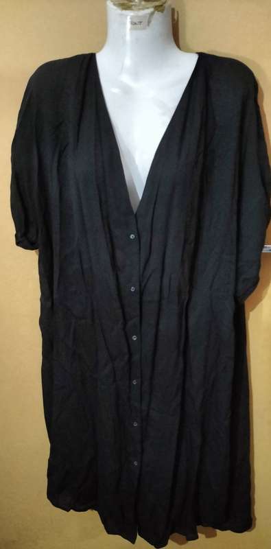 Ladies - Long Black Blouse/Dress - Make - H & M - Size - EUR 38