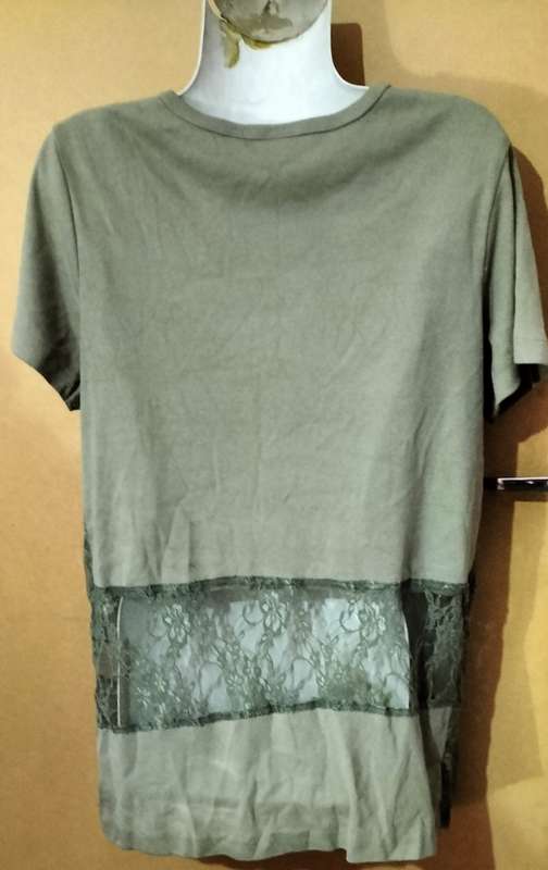 Ladies - Green Top - Make - Erika - Size - L