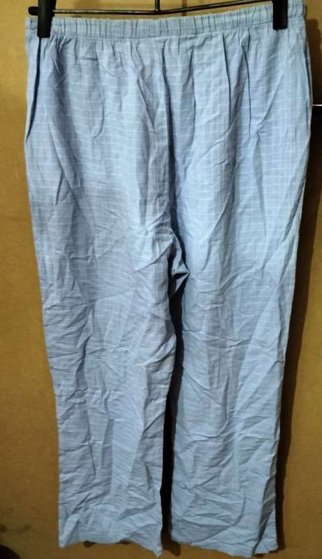 Ladies - Multicolored Pants - Make - no make - Size - no size