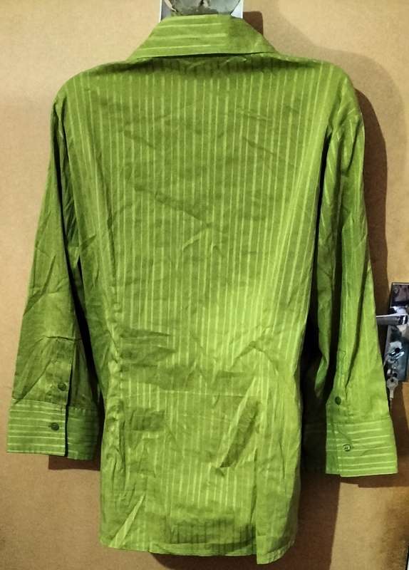 Ladies - Green Blouse - Make - Finnigans - Size - 42