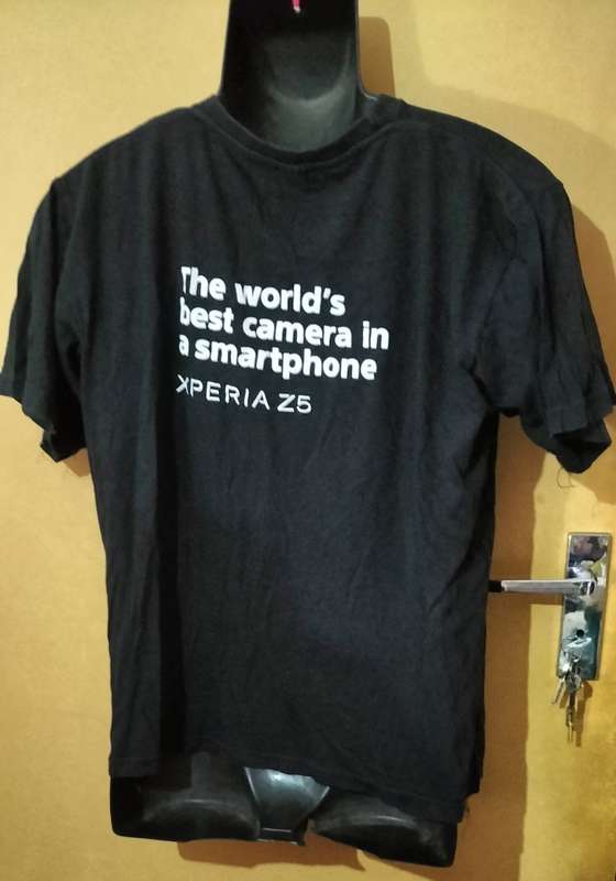 Mens - Black T-Shirt - Make - no make - Size - M