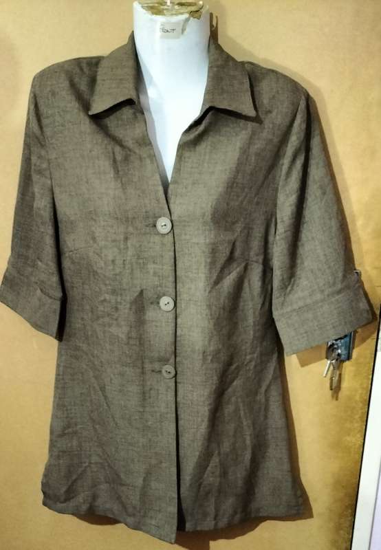 Ladies - Brown Blouse - Make - New Era - Size - 10