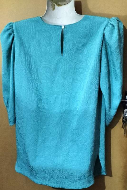 Ladies - Turquoise Blouse - Make - no make - Size - no size